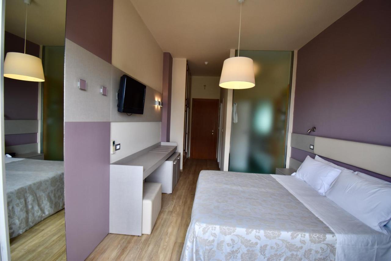 Astor Hotel 3*