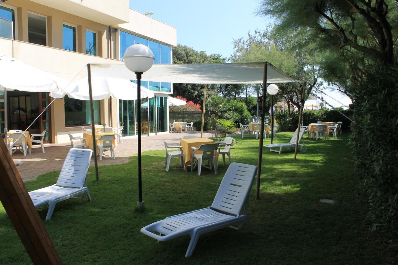 Astor Hotel 3*