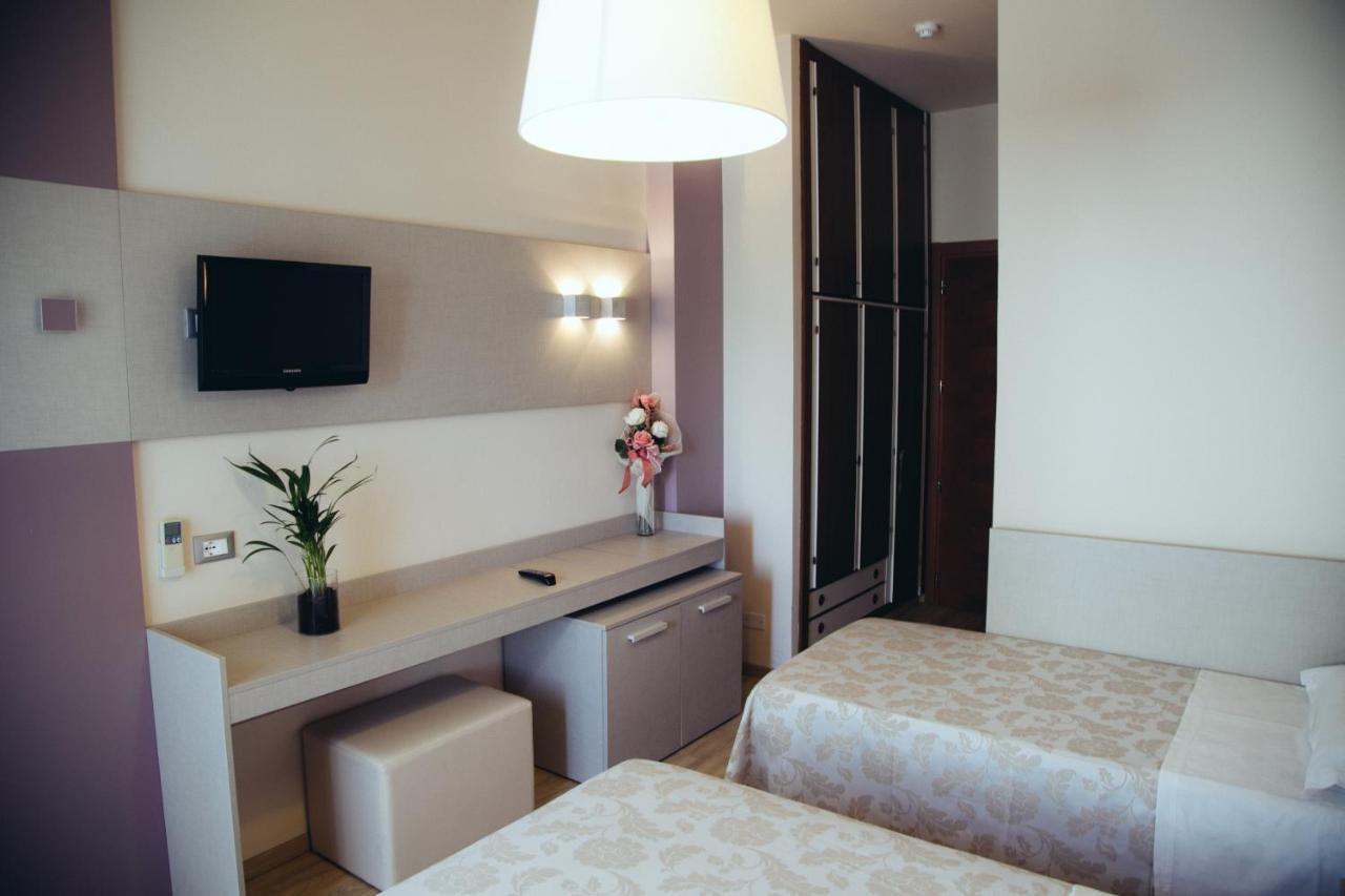 Astor Hotel 3*