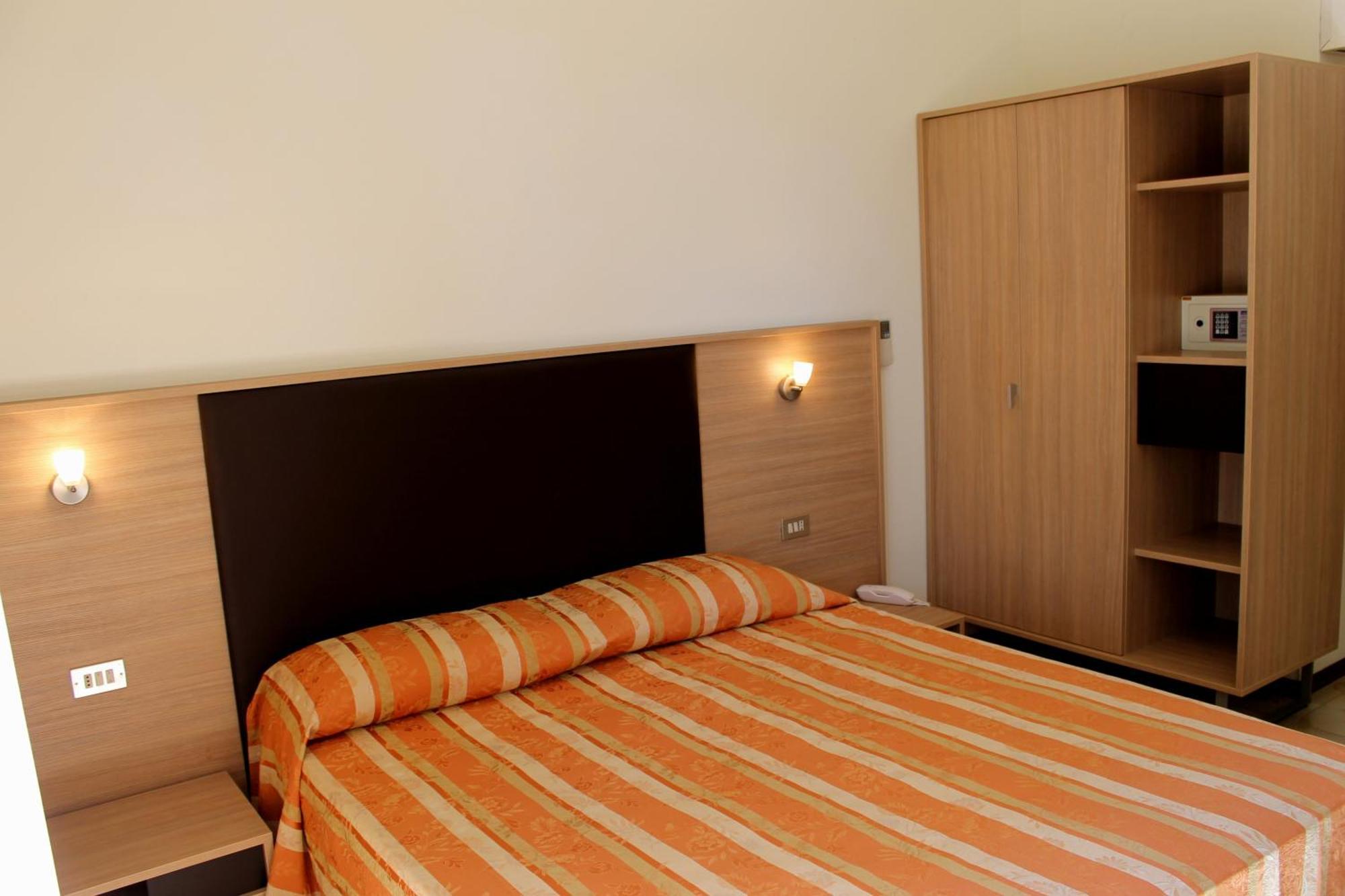 Astor 3*