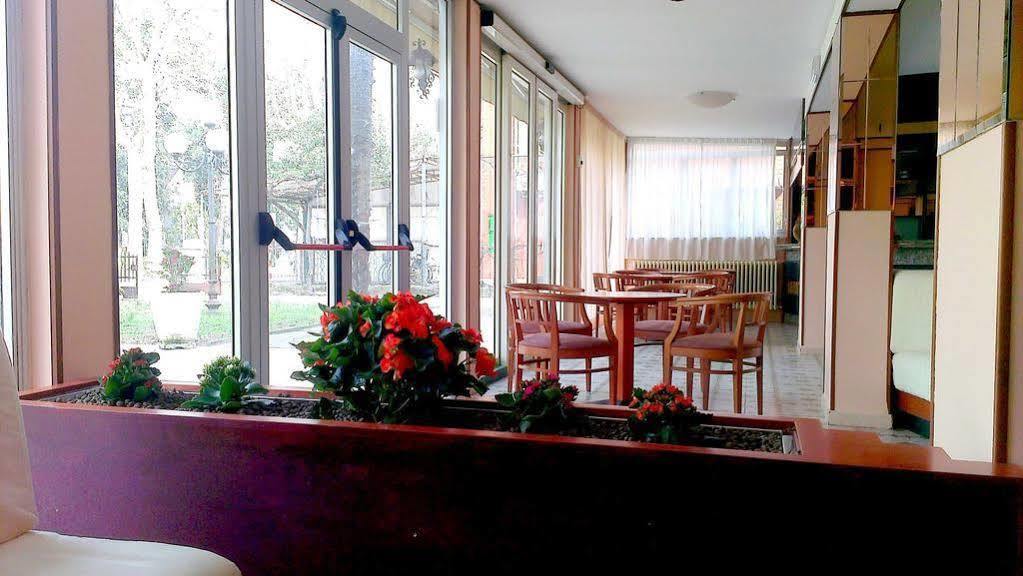Astor 3*